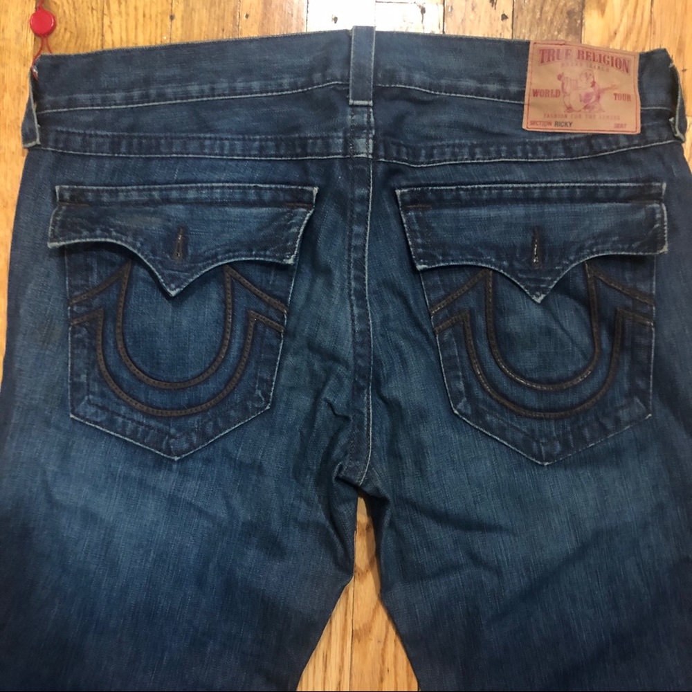 Jeans - Picture 3 of 4